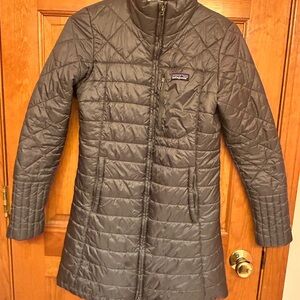 Patagonia Women's Charcoal Quilted Puffer Coat